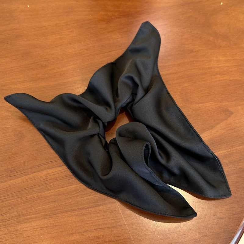 Satin Square Scrunchie /  Satin Quadratisches Scrunchie
