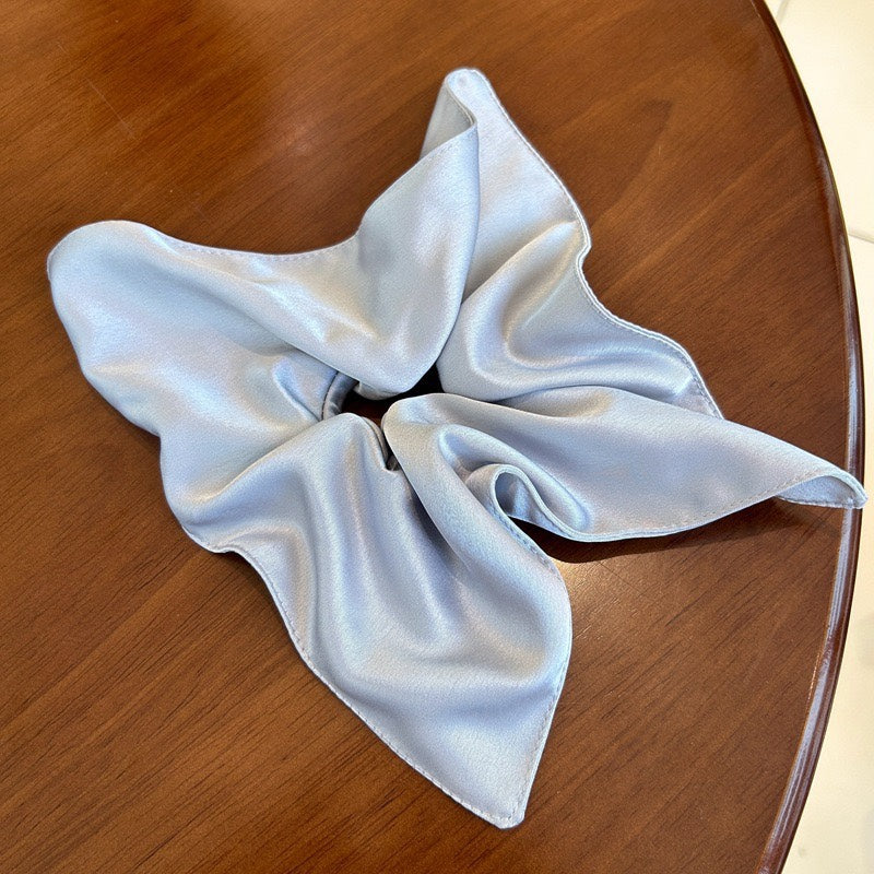 Satin Square Scrunchie /  Satin Quadratisches Scrunchie