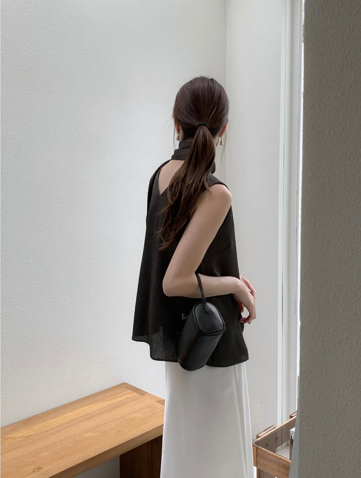 Tie Sleeveless Blouse