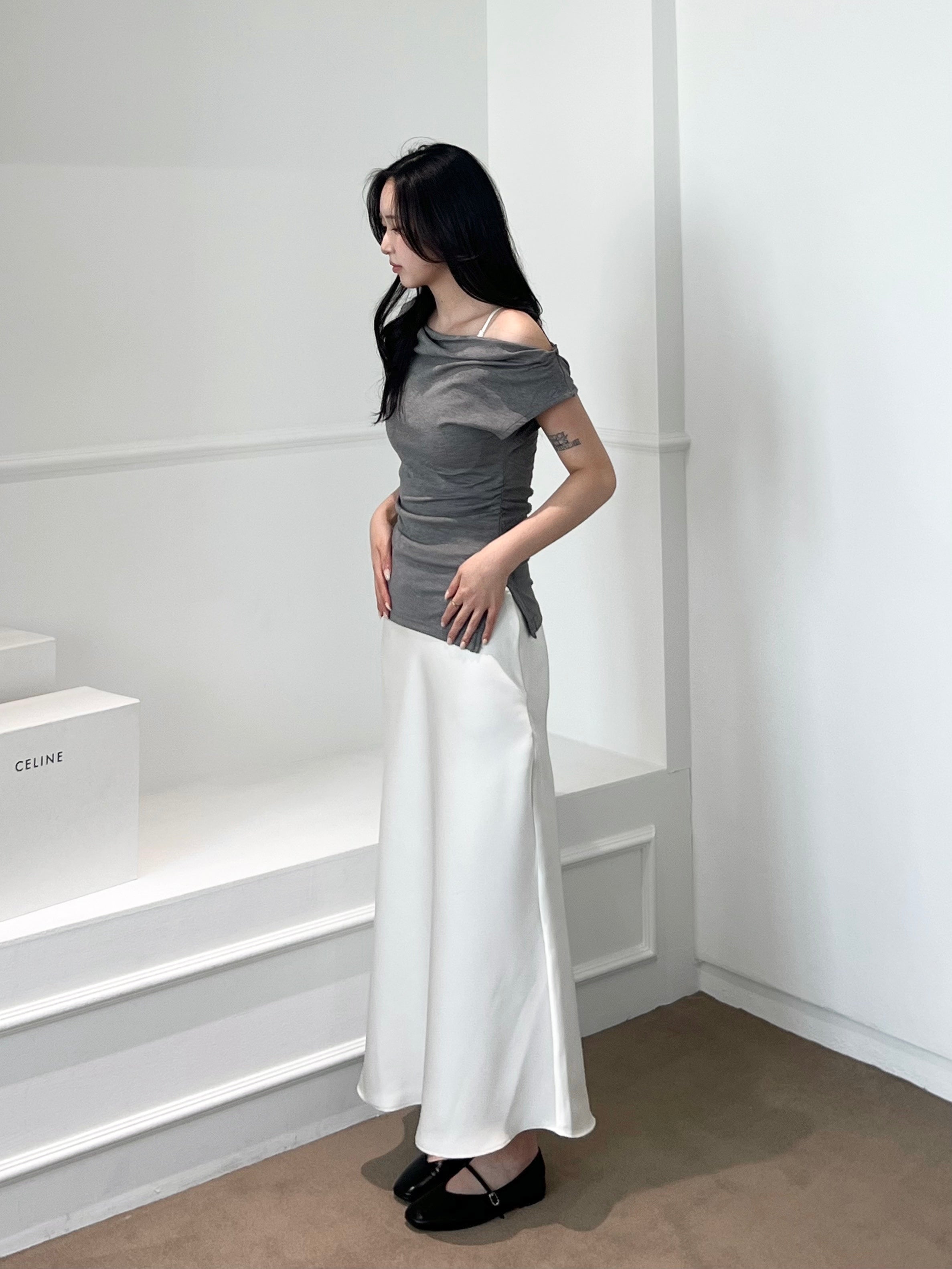 Draped Shirring Boatneck Top