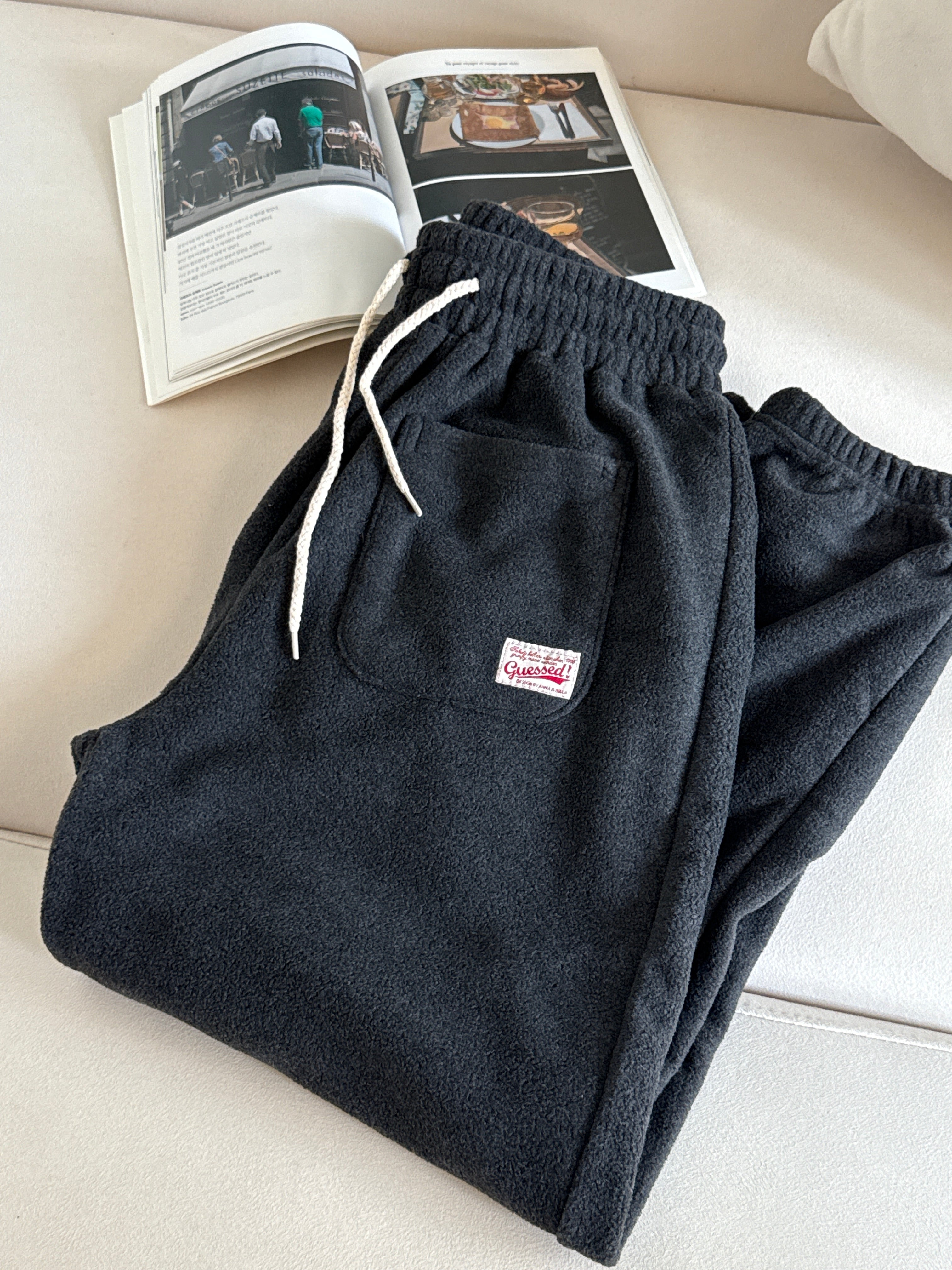 Warm Fleece Twin-Pocket Joggers