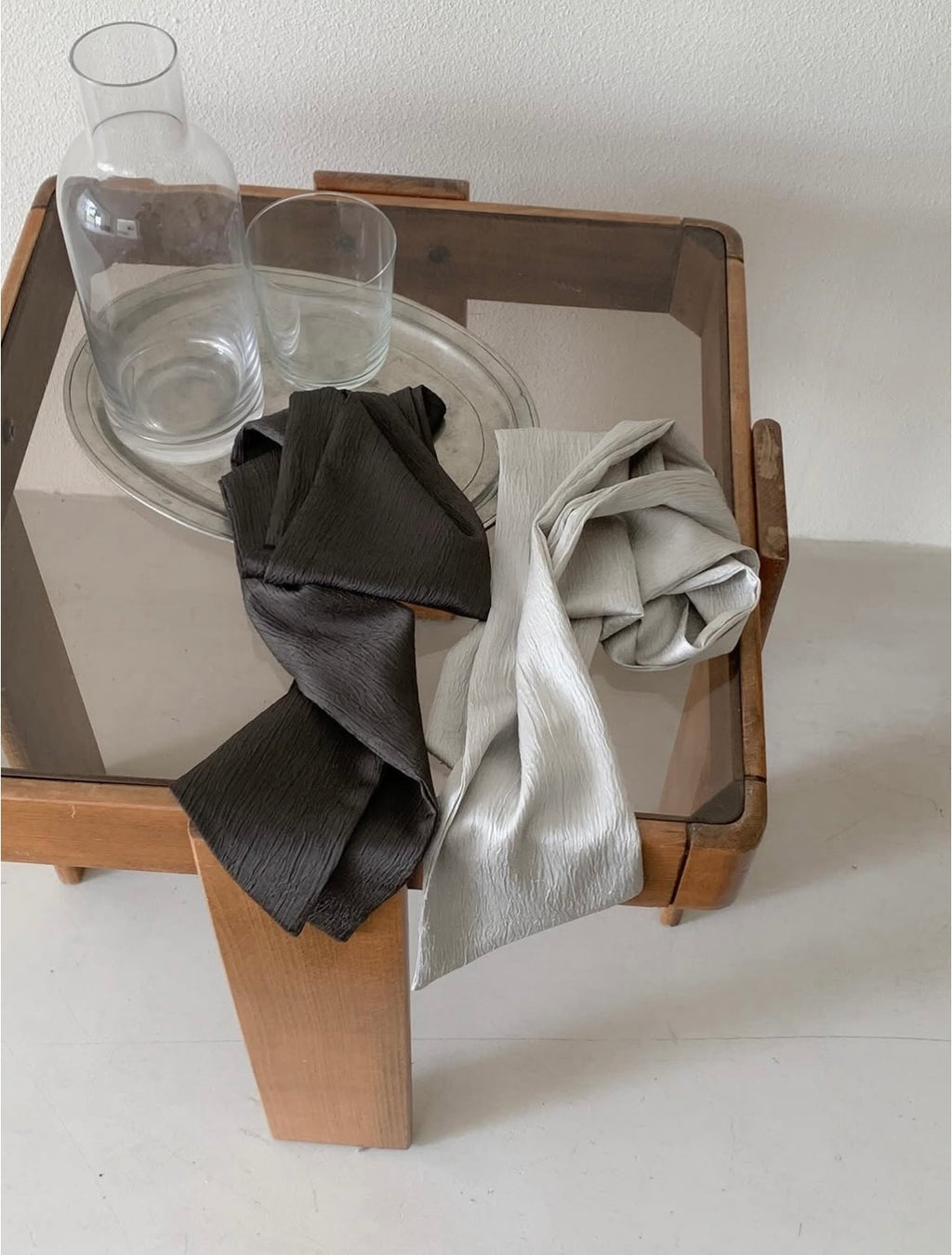 Tie Sleeveless Blouse