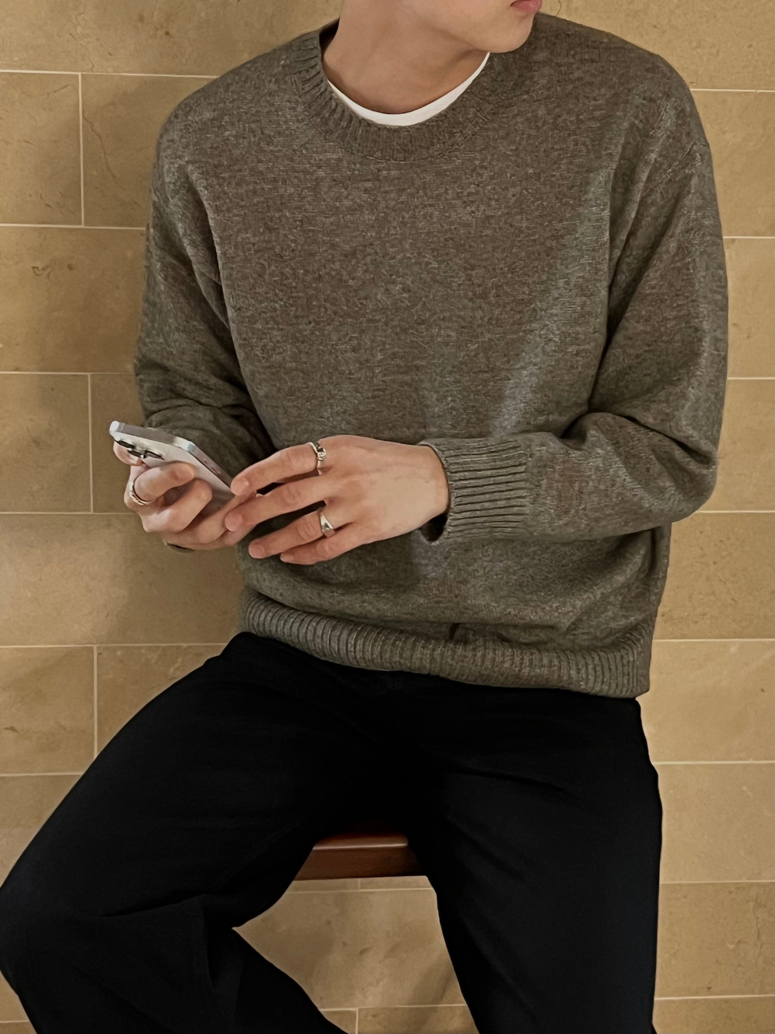 Soft Wool Round Knit