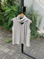Tie Sleeveless Blouse