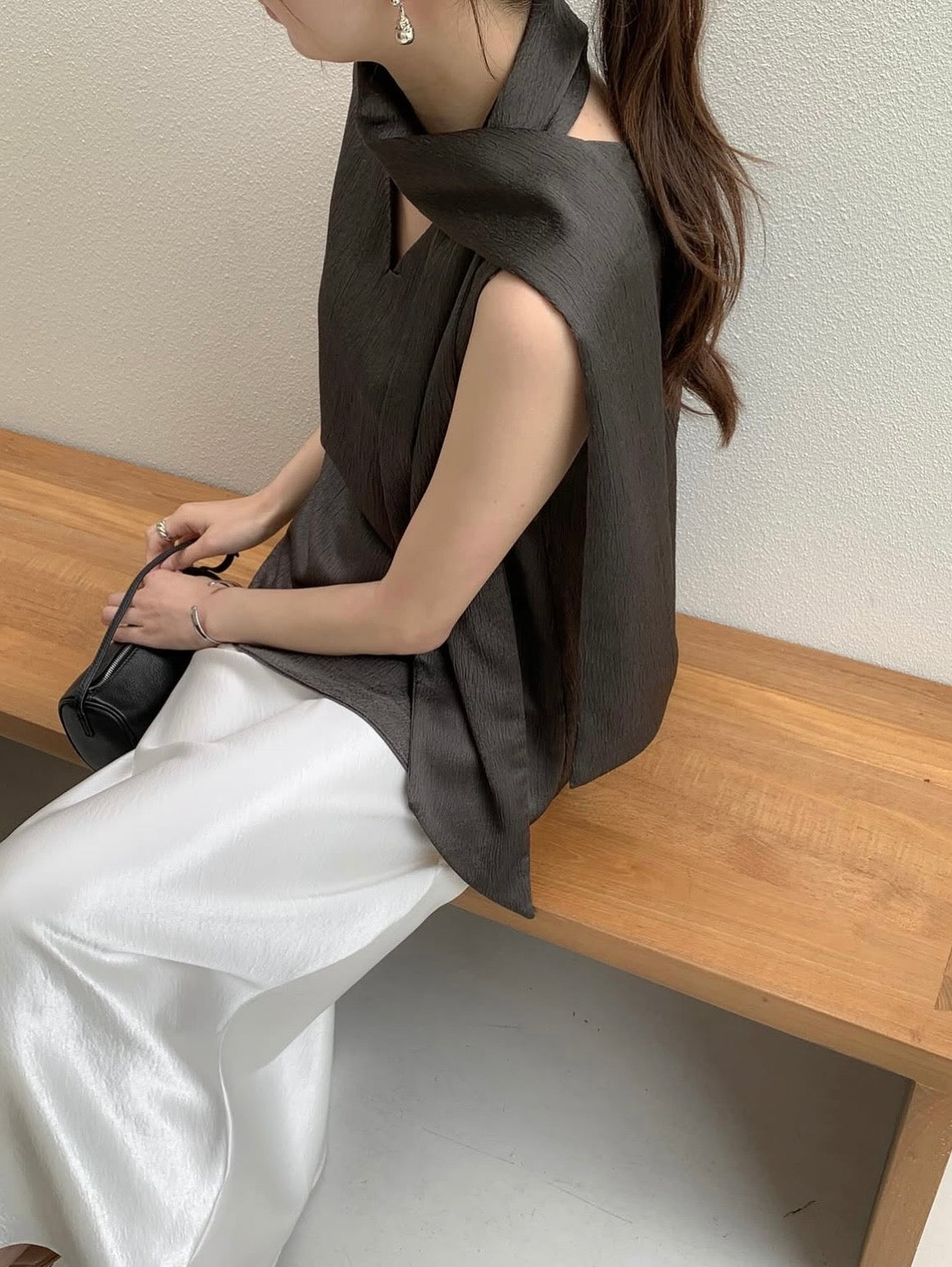 Tie Sleeveless Blouse