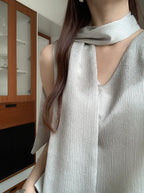 Tie Sleeveless Blouse