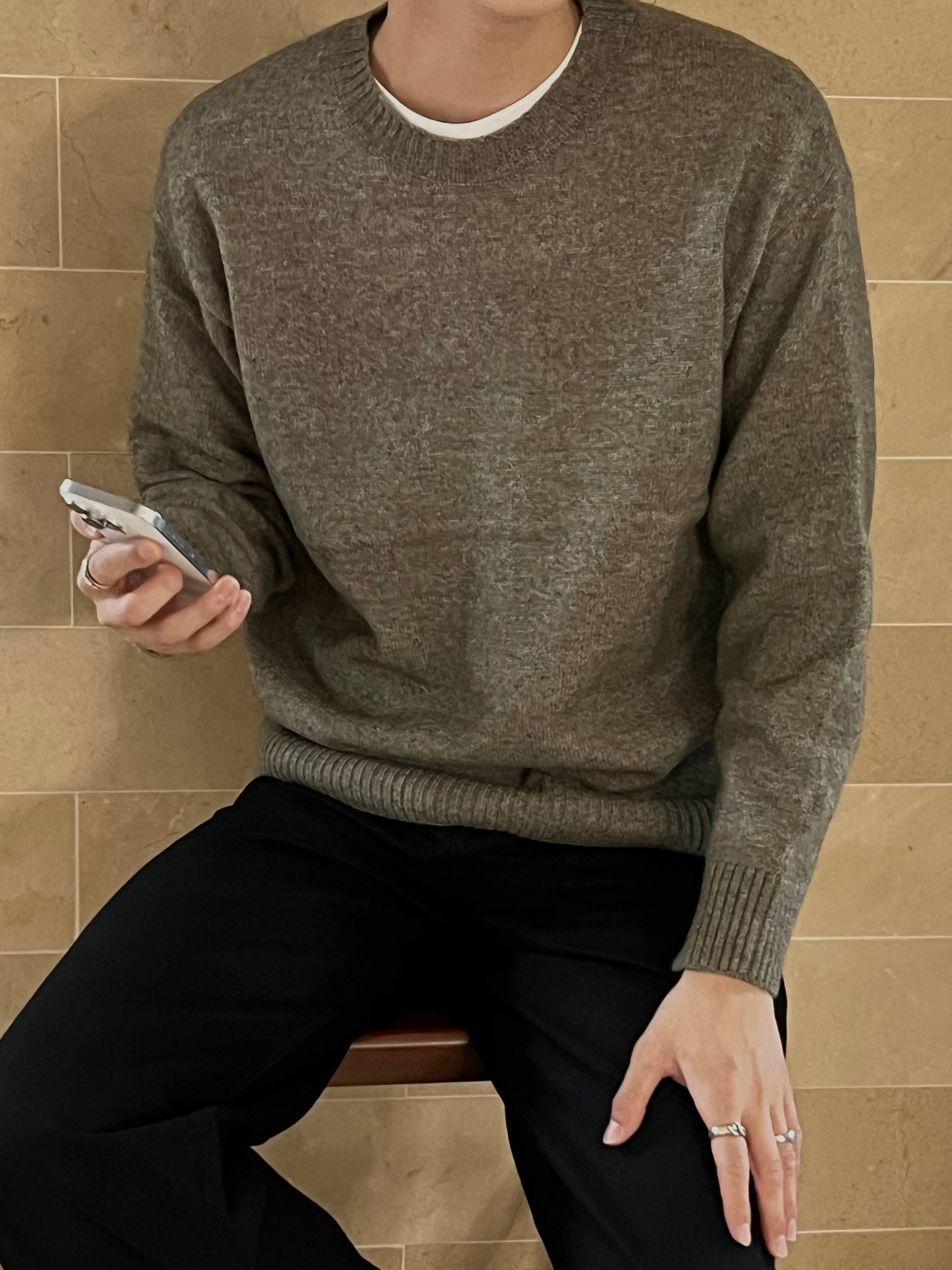 Soft Wool Round Knit