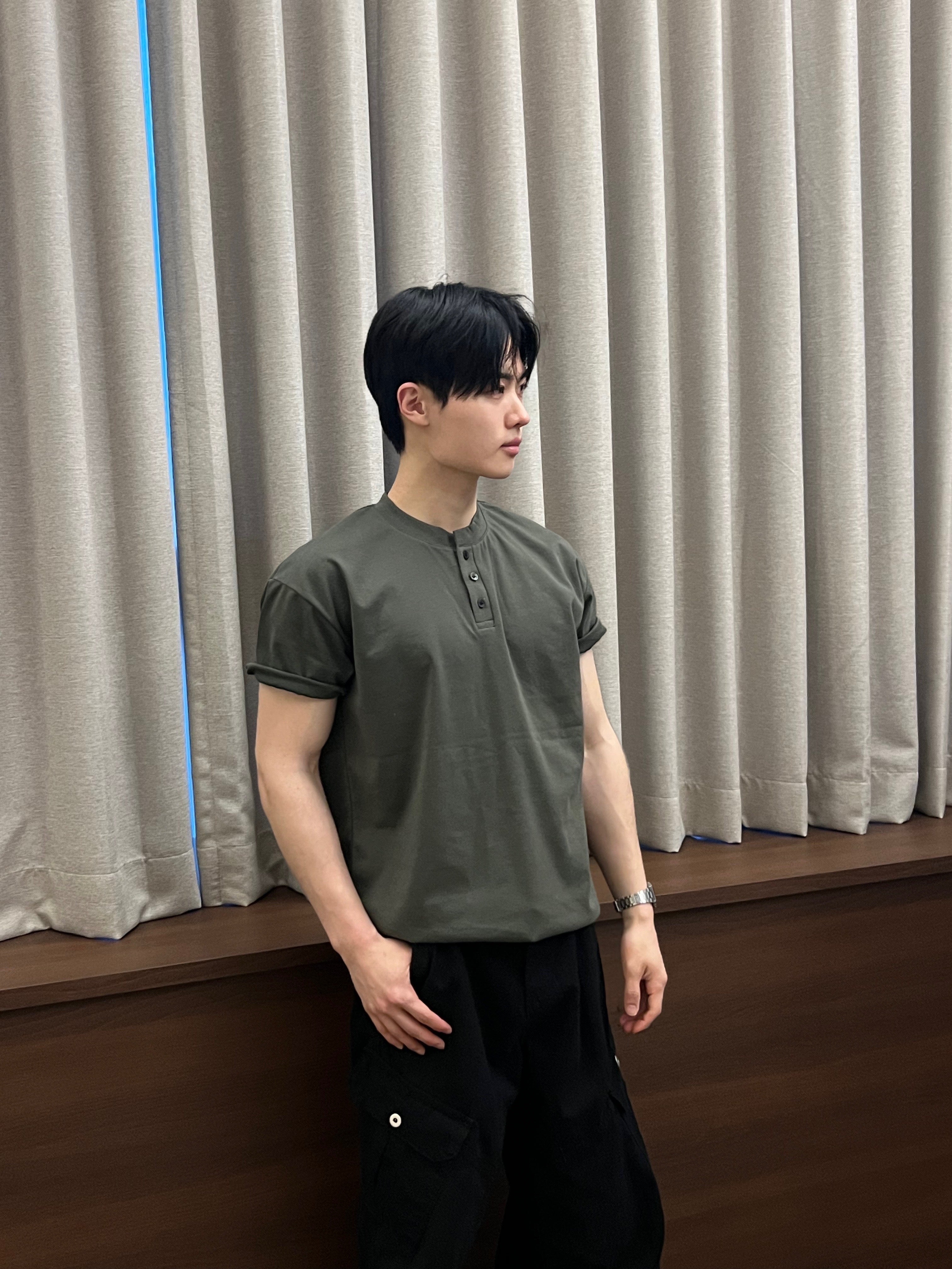 4-Way Stretch Henley T-shirt