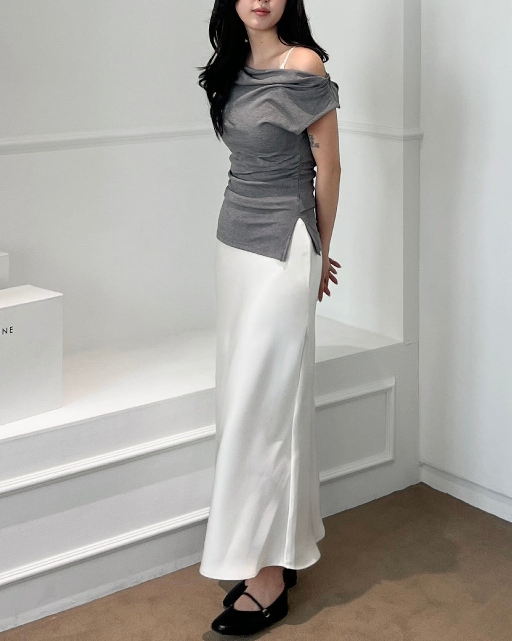 Draped Shirring Boatneck Top