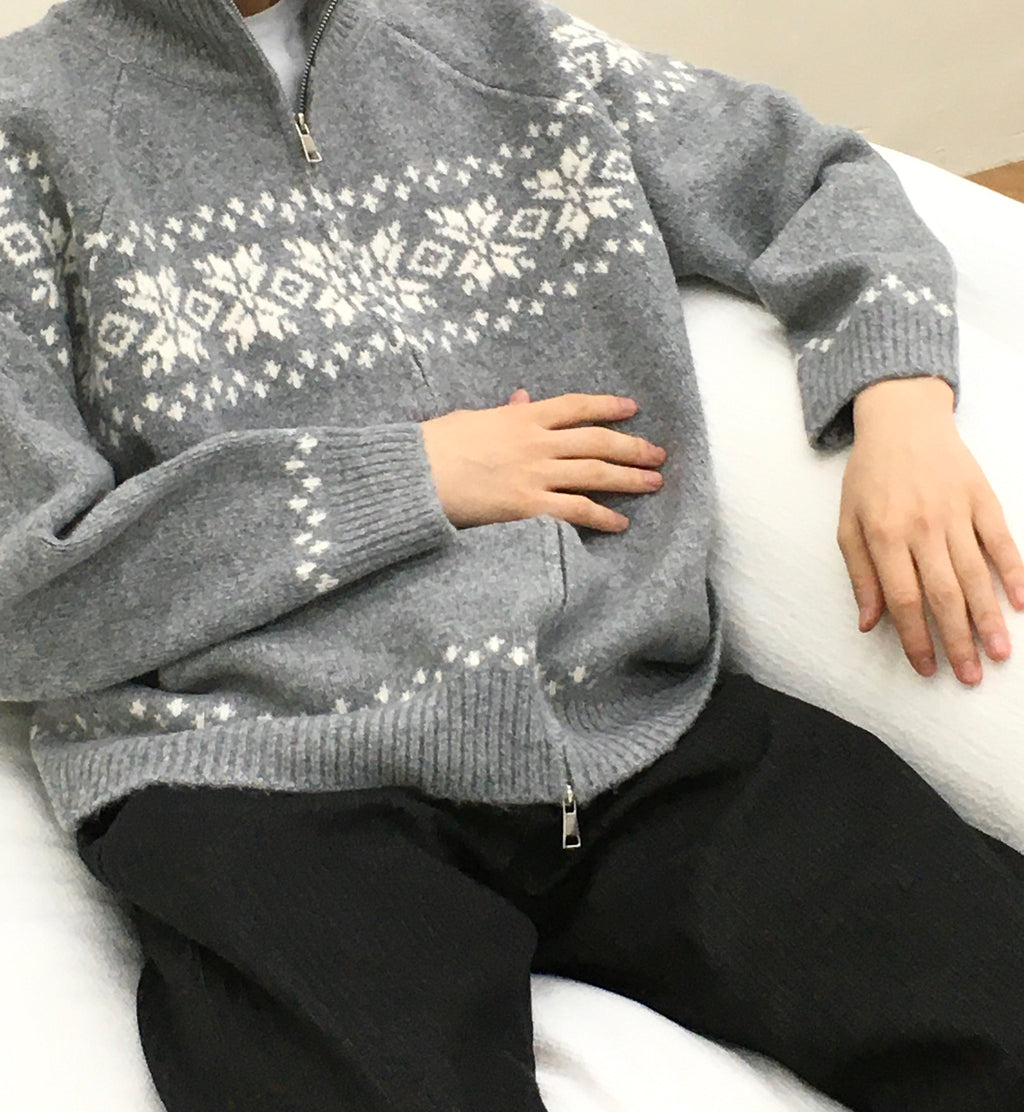 Snowflake Nordic Winter Zip-Up