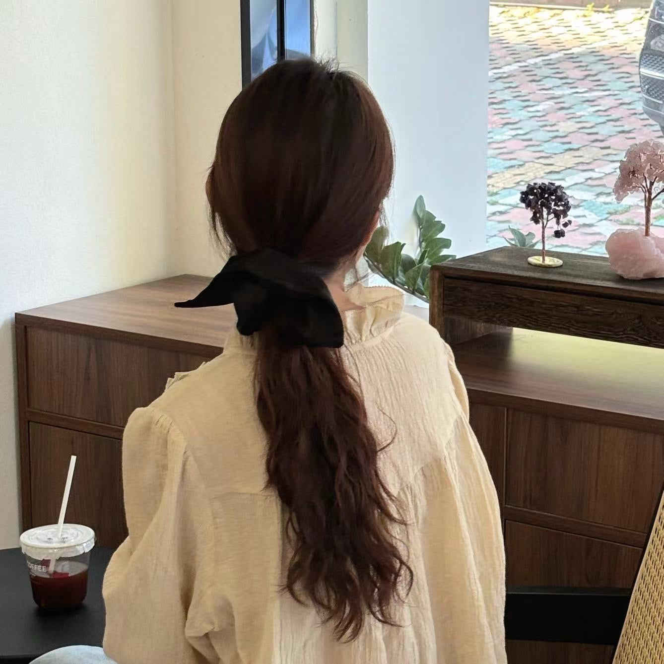 Satin Square Scrunchie /  Satin Quadratisches Scrunchie